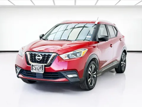 Red 2020 Nissan Kicks SR for sale in Bellflower, CA