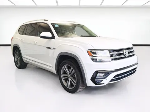 Another view of 2019 Volkswagen Atlas 3.6L V6 SEL R-Line R-Line for sale in Bellflower, CA at STG Bellflower