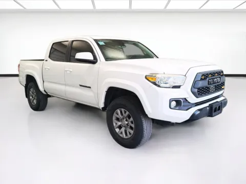 Another view of 2018 Toyota Tacoma SR5 V6 for sale in Bellflower, CA at STG Bellflower