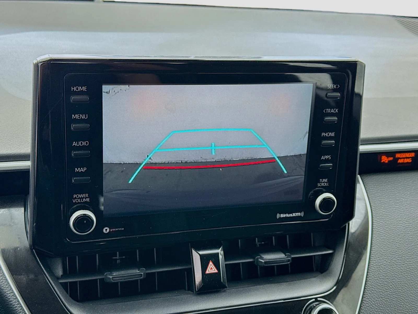 2022 Toyota Corolla LE - Photo 10