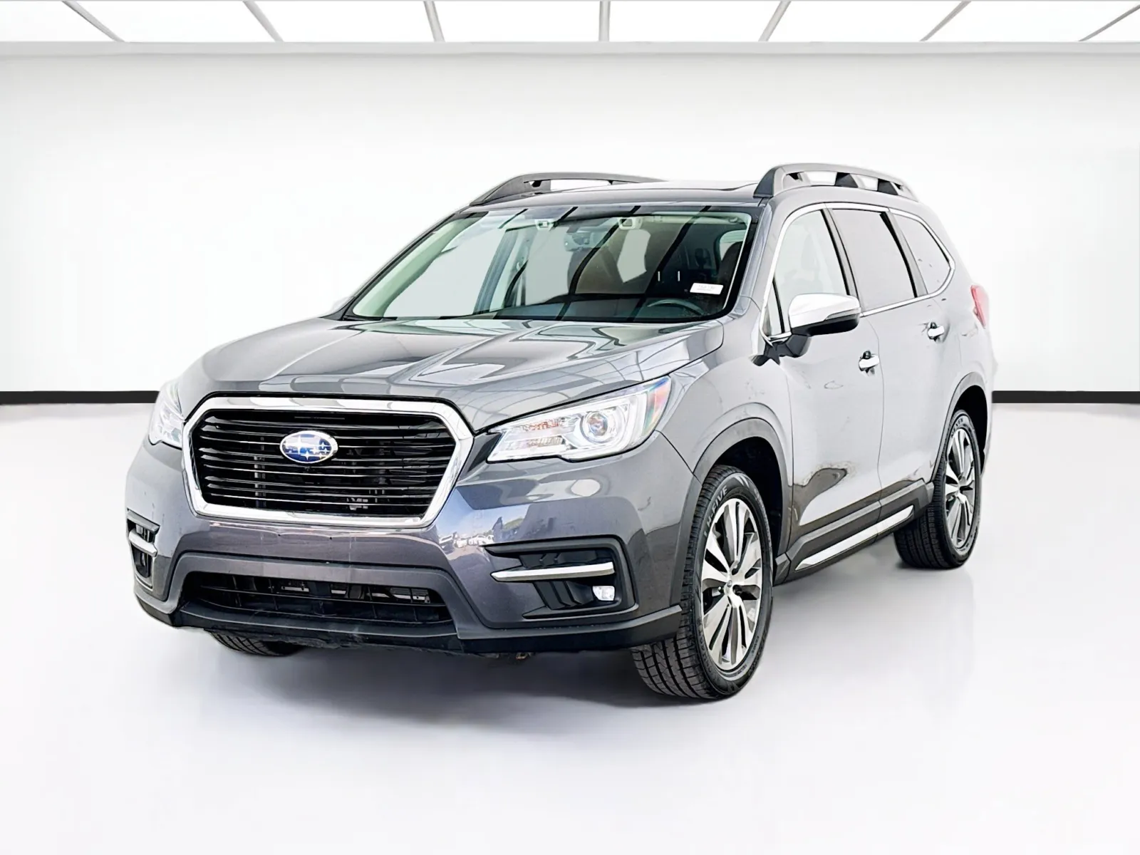 2022 Subaru Ascent Touring's photo