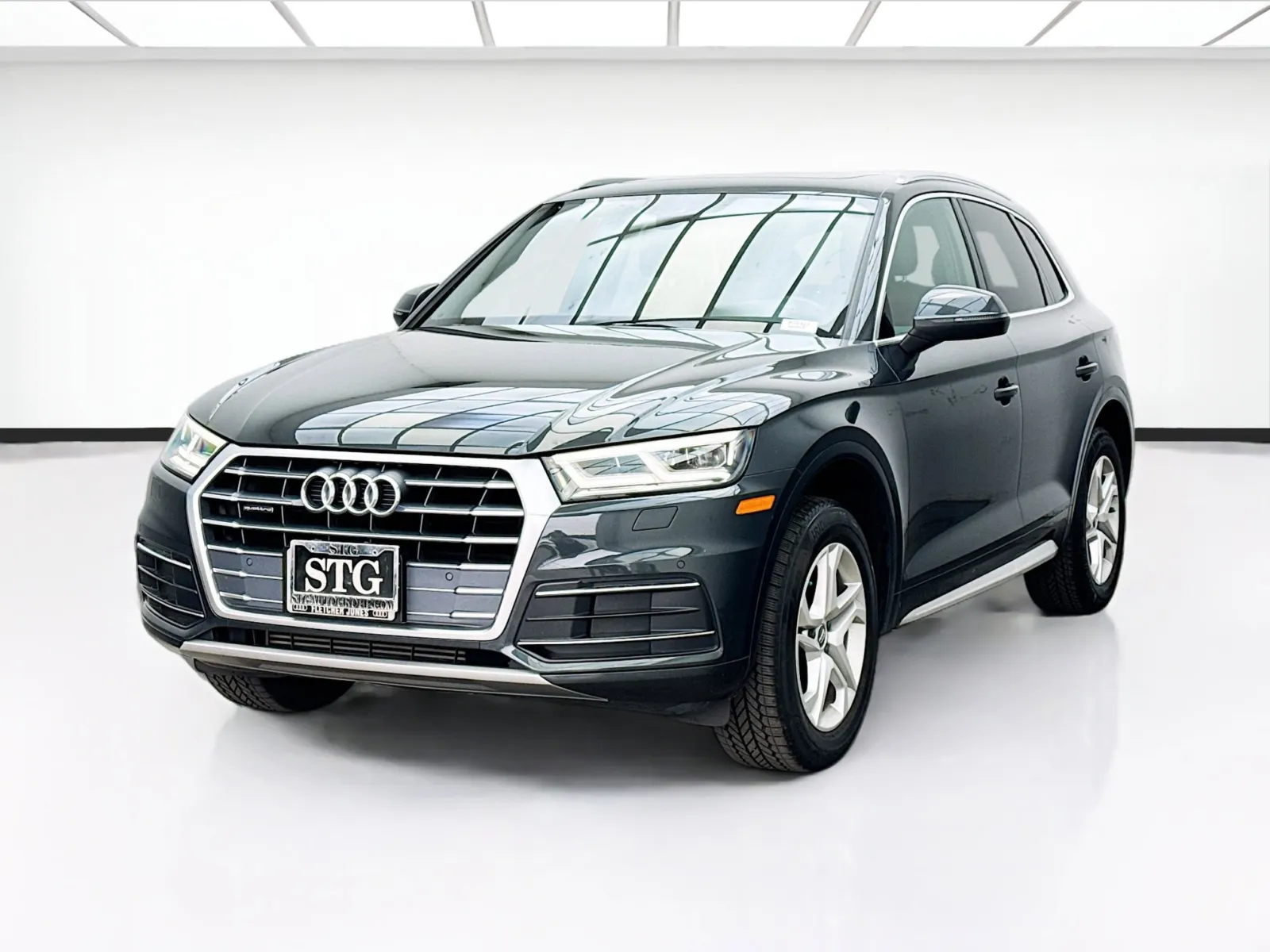 Gray 2018 Audi Q5 2.0T quattro w/Premium Plus Package for sale in Bellflower, CA