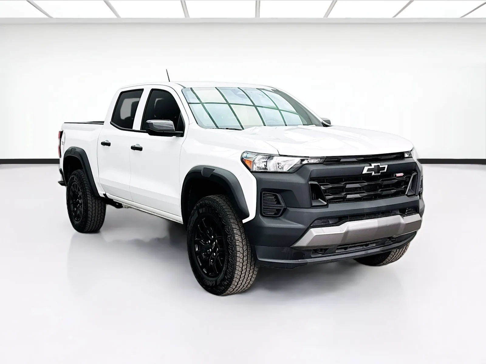 Chevrolet Colorado photo 3