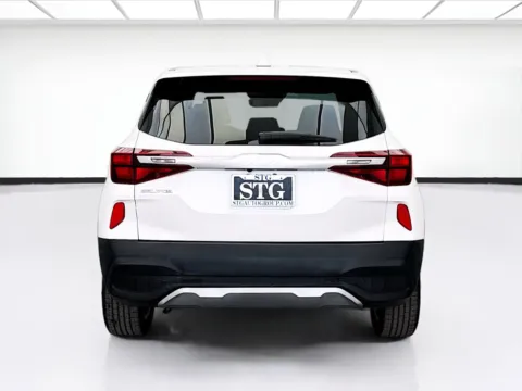 More photos of 2023 Kia Seltos LX at STG Bellflower, CA