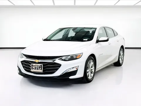 White 2019 Chevrolet Malibu LT for sale in Bellflower, CA