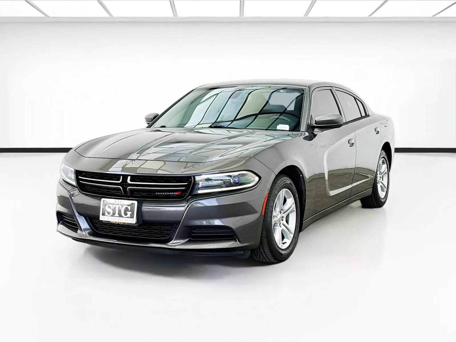 2016 Dodge Charger SE for sale in Bellflower, CA