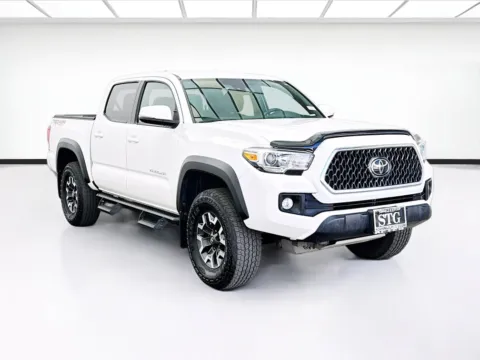 Another view of 2018 Toyota Tacoma TRD Off-Road V6 for sale in Bellflower, CA at STG Bellflower