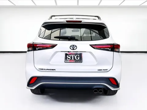 More photos of 2024 Toyota Highlander XSE at STG Bellflower, CA