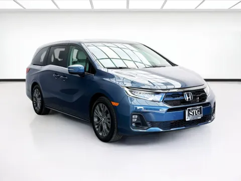 Another view of 2025 Honda Odyssey Touring for sale in Bellflower, CA at STG Bellflower