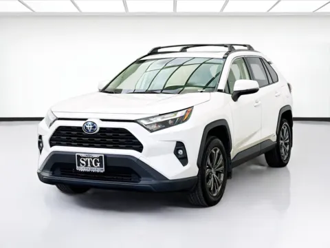 White 2022 Toyota RAV4 XLE Premium for sale in Bellflower, CA