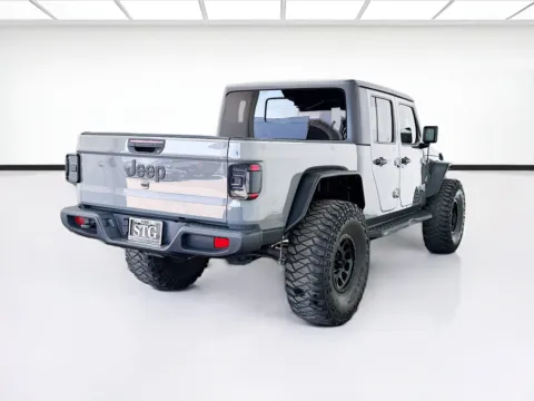 More photos of 2020 Jeep Gladiator Sport at STG Bellflower, CA