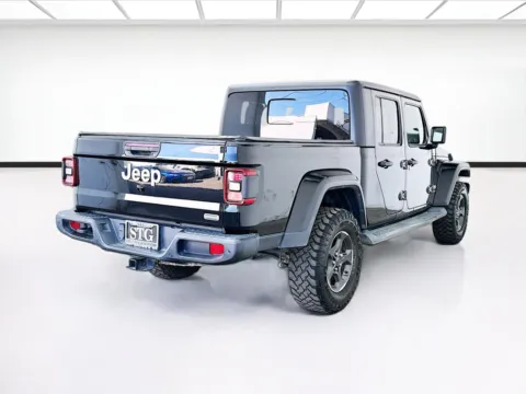 More photos of 2020 Jeep Gladiator Overland at STG Bellflower, CA