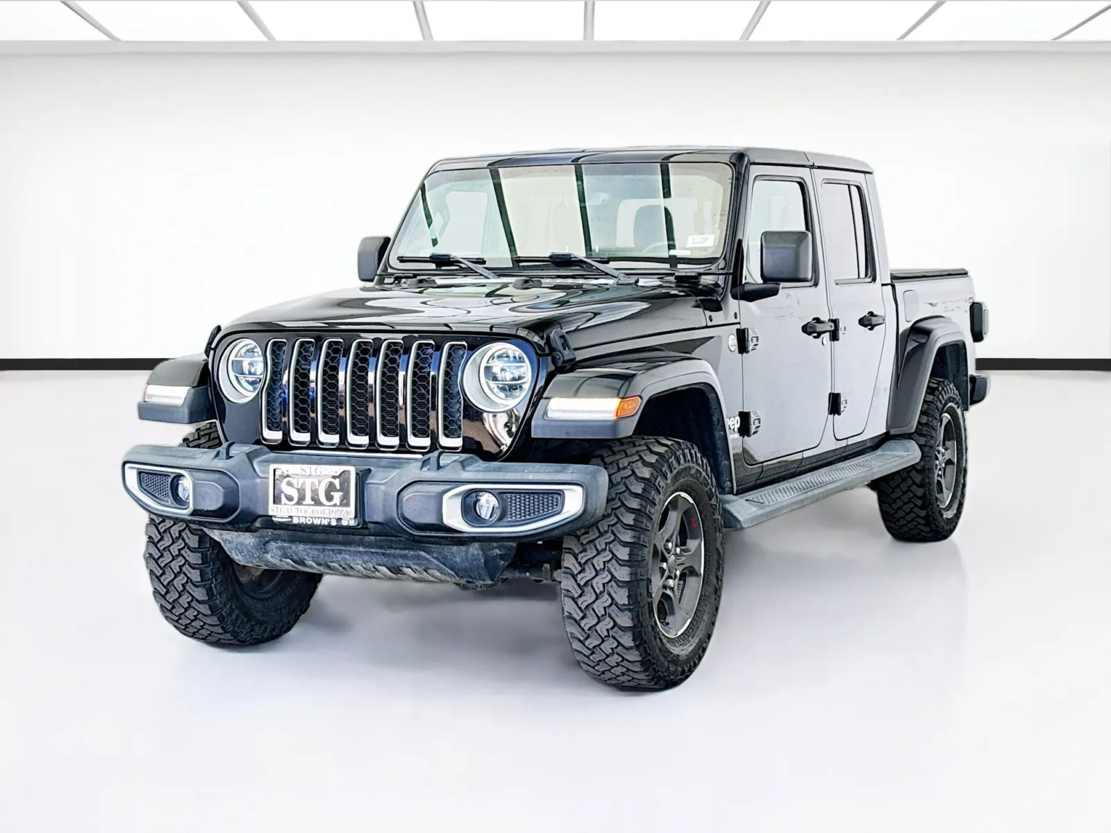 Black 2020 Jeep Gladiator Overland for sale in Bellflower, CA