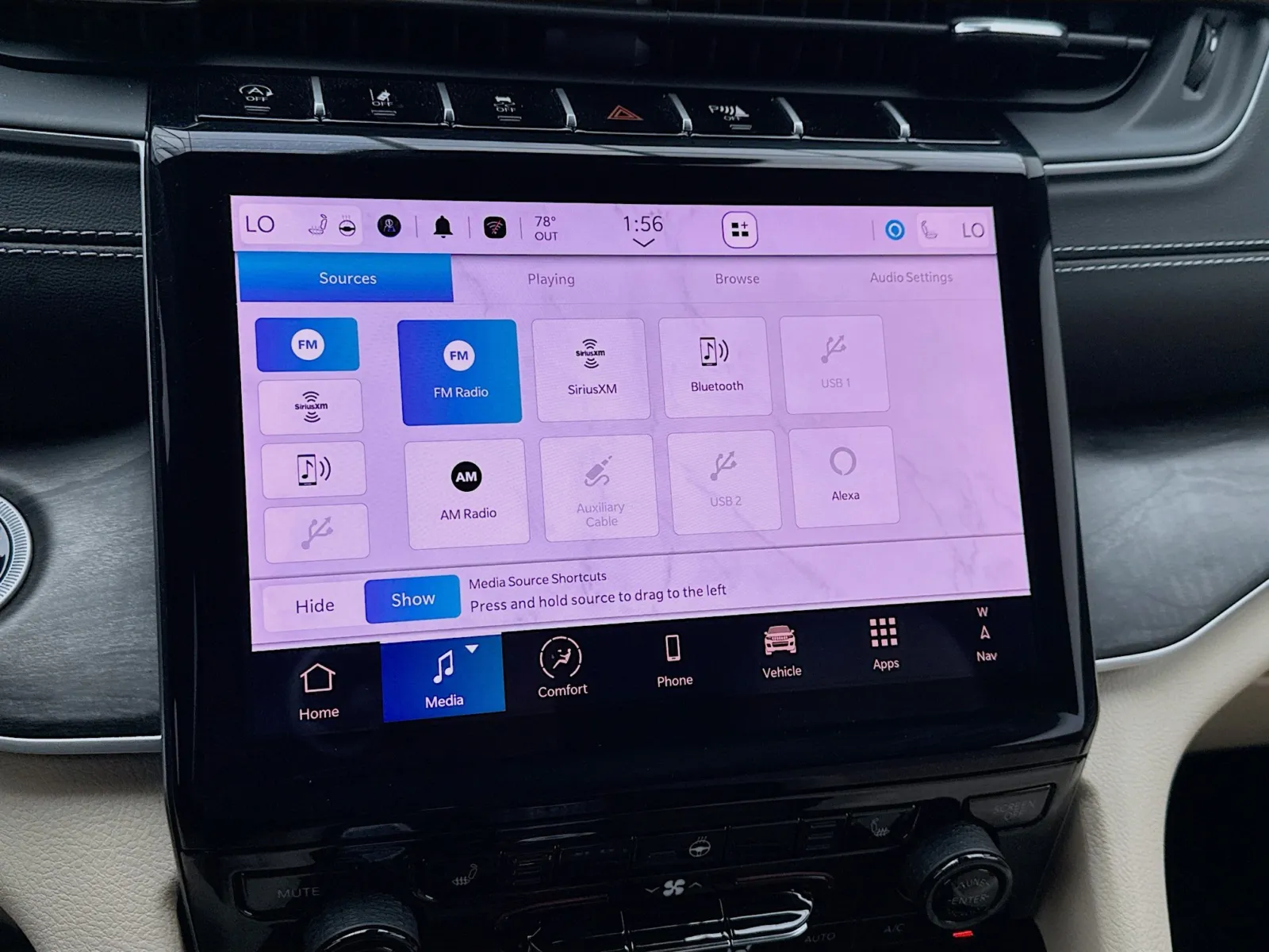 Jeep Grand Cherokee photo 11