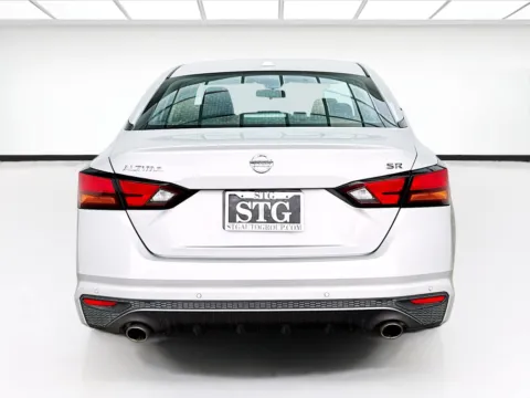 More photos of 2022 Nissan Altima 2.5 SR at STG Bellflower, CA