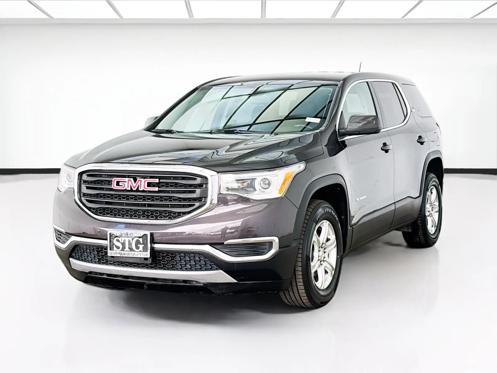Gray 2019 GMC Acadia SLE-1 for sale in Bellflower, CA