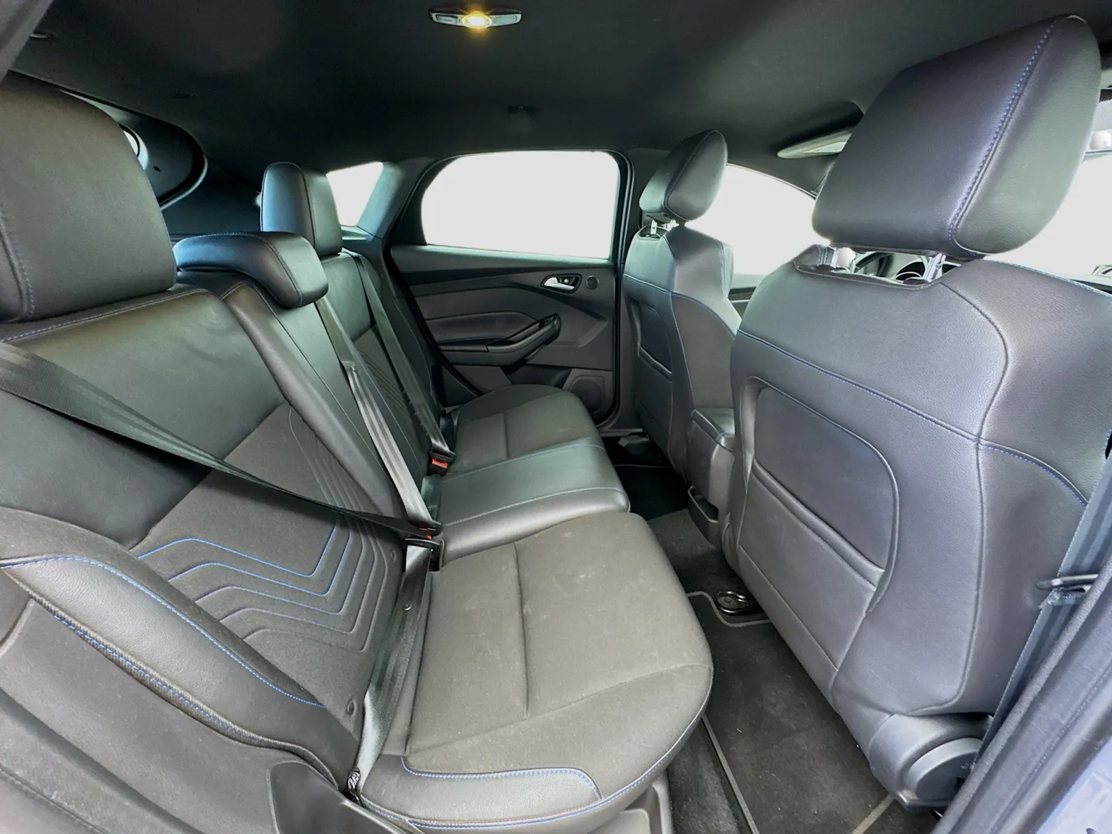 Ford Focus photo 17