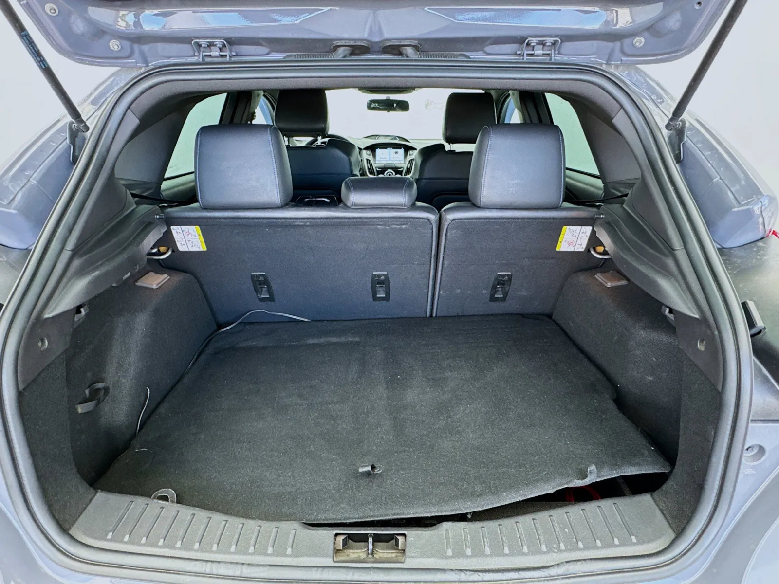 Ford Focus photo 16
