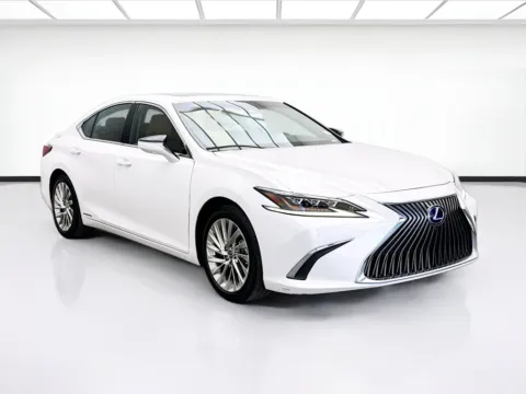 Another view of 2020 Lexus ES 300h Luxury for sale in Bellflower, CA at STG Bellflower