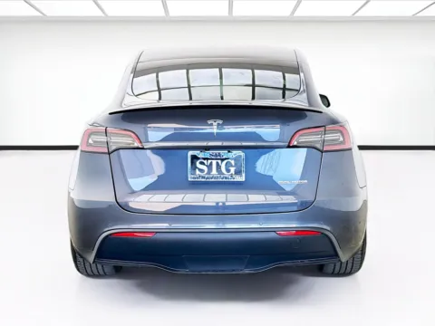 More photos of 2022 Tesla Model Y Performance at STG Bellflower, CA