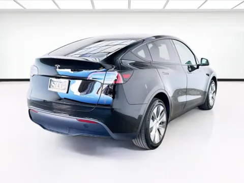 More photos of 2023 Tesla Model Y Long Range at STG Bellflower, CA