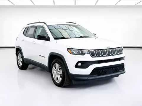 Another view of 2022 Jeep Compass Latitude for sale in Bellflower, CA at STG Bellflower