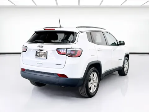 More photos of 2022 Jeep Compass Latitude at STG Bellflower, CA