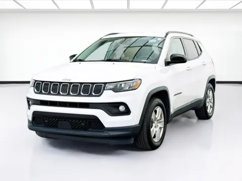 White 2022 Jeep Compass Latitude for sale in Bellflower, CA