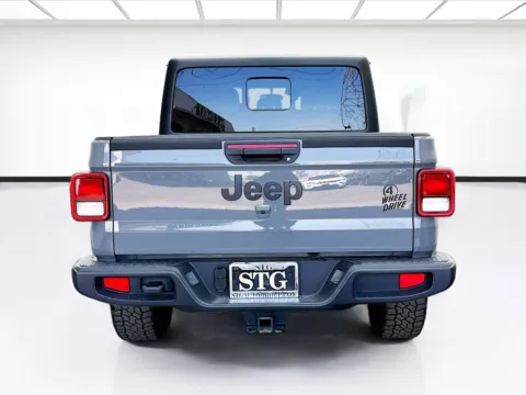 More photos of 2022 Jeep Gladiator Sport at STG Bellflower, CA