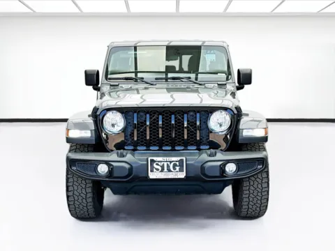 Photos of 2022 Jeep Gladiator Sport for sale in Bellflower, CA at STG Bellflower