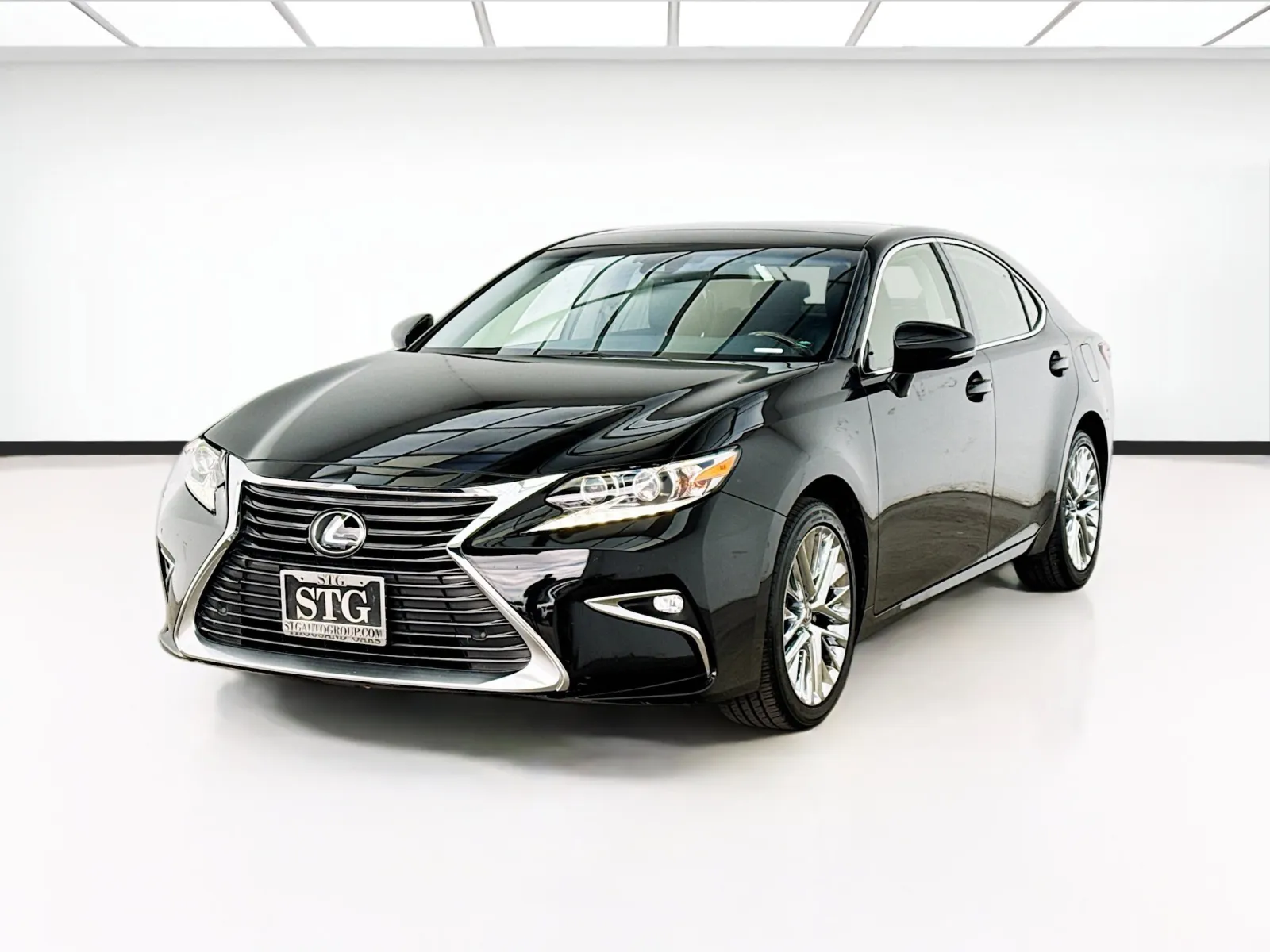 Black 2016 Lexus ES 350 for sale in Bellflower, CA