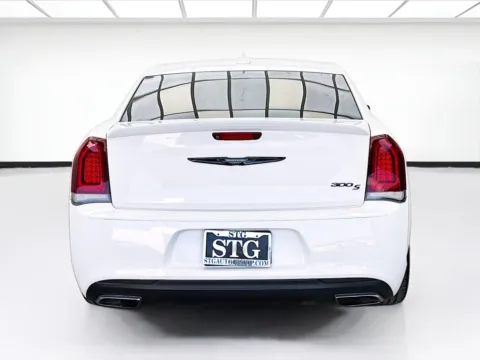 More photos of 2018 Chrysler 300 S at STG Bellflower, CA