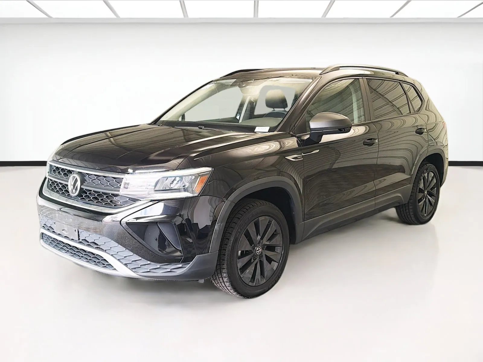 Black 2022 Volkswagen Taos 1.5T S for sale in Bellflower, CA