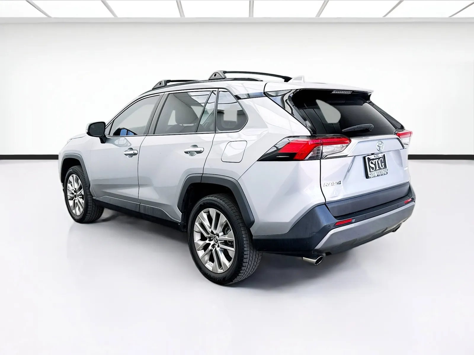 Toyota RAV4 photo 6