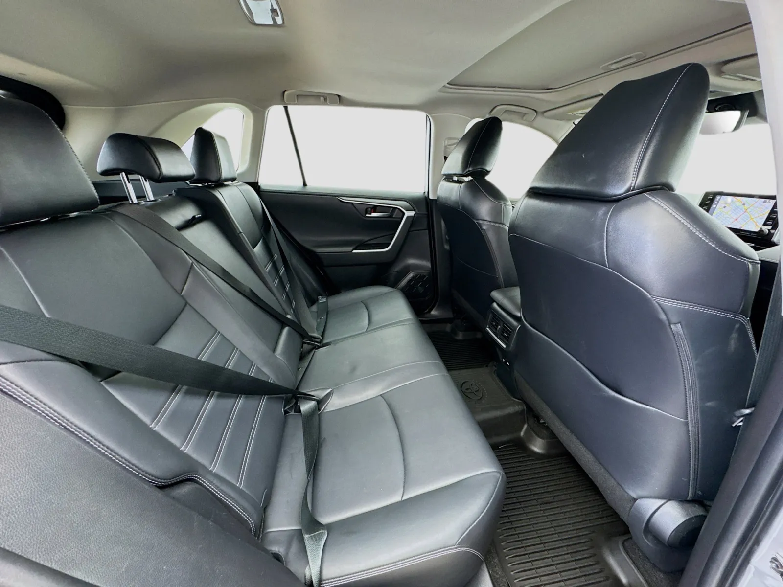 Toyota RAV4 photo 19