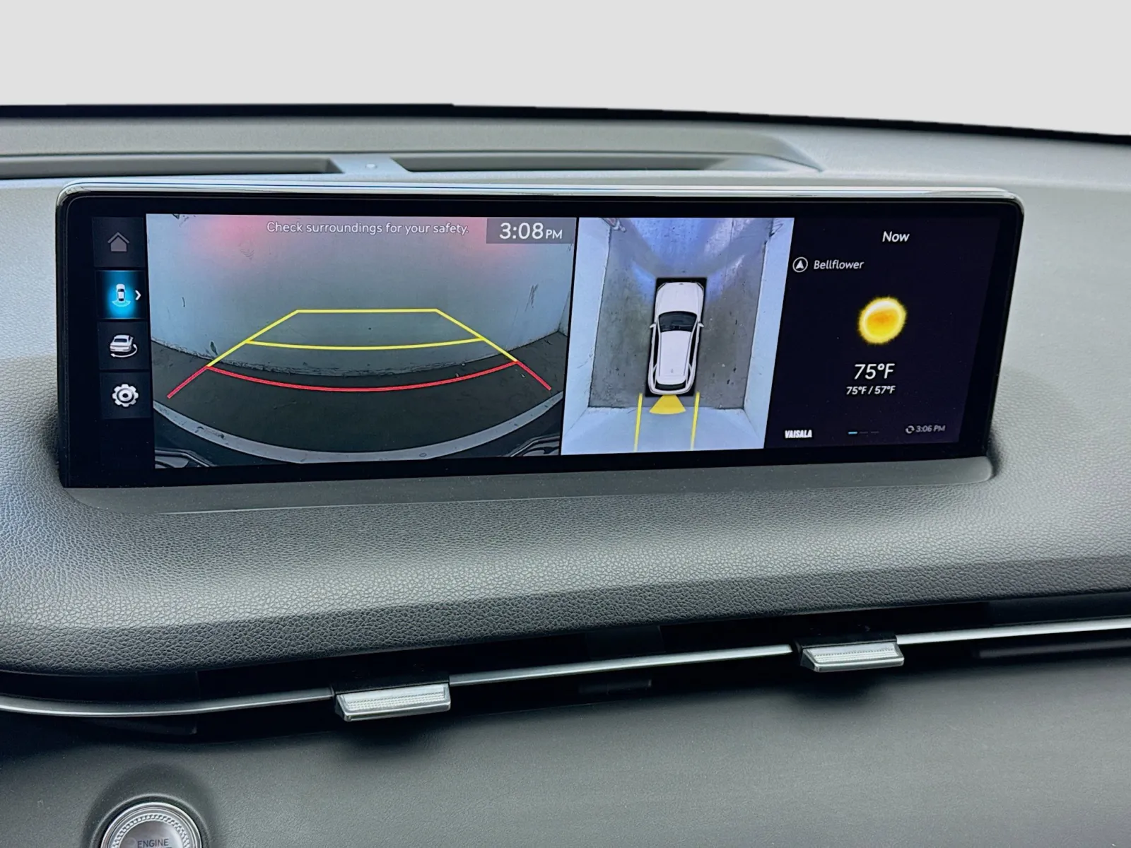 Genesis GV70 photo 10