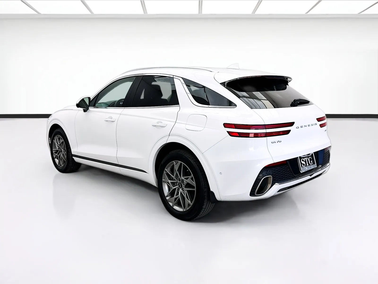 Genesis GV70 photo 6