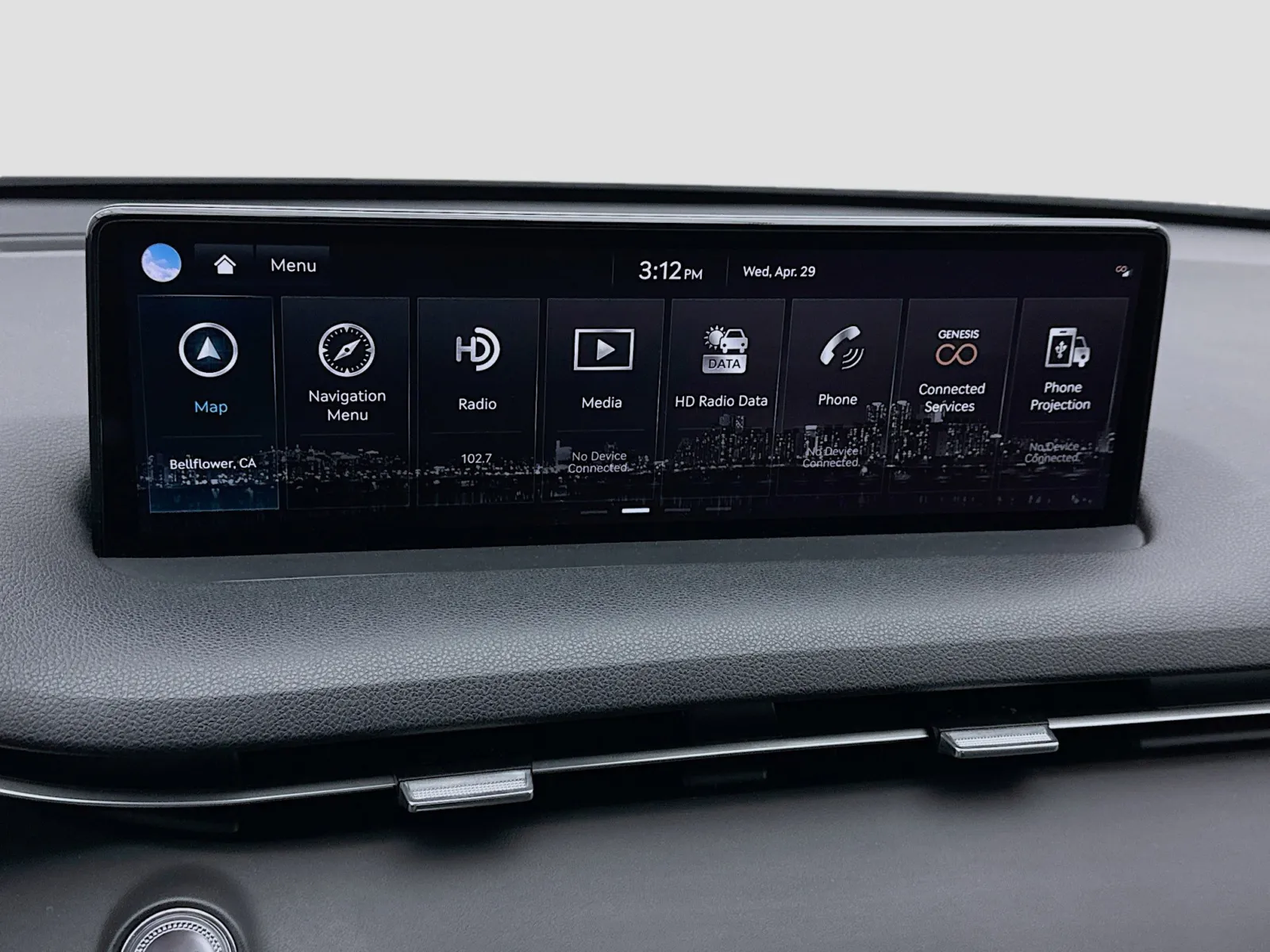 Genesis GV70 photo 11