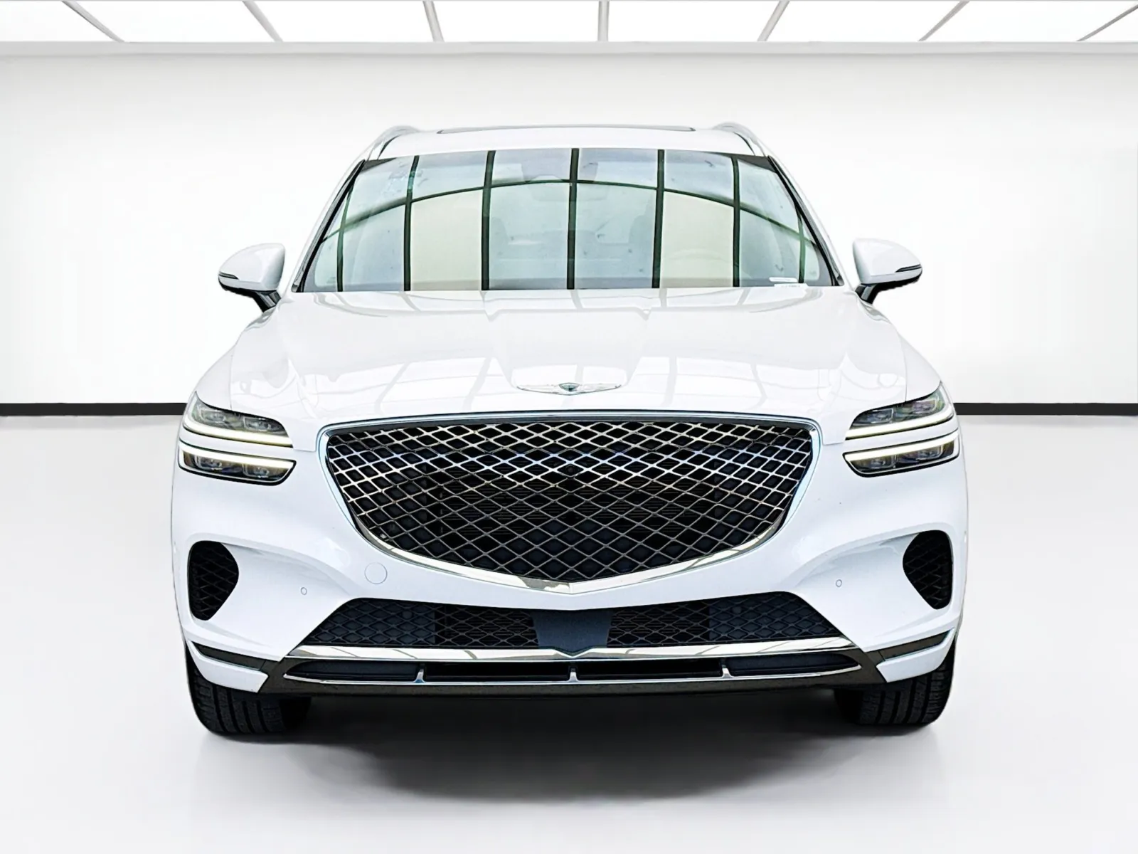 Genesis GV70 photo 2
