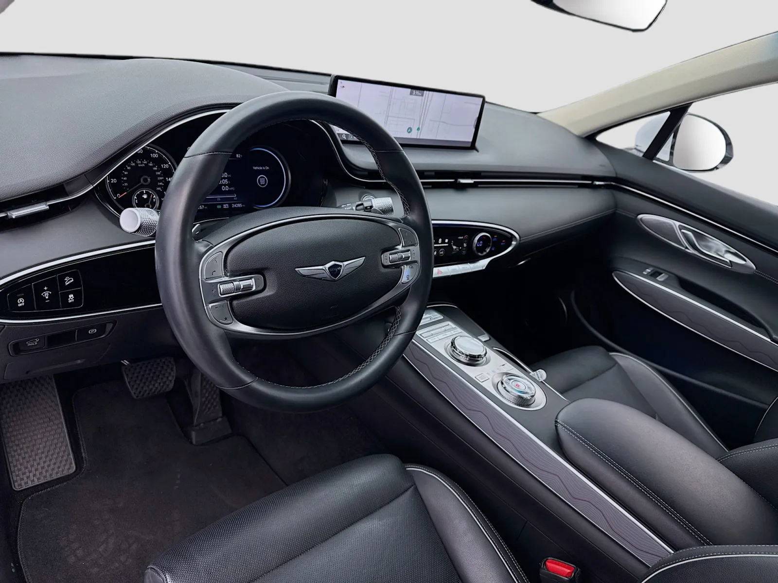Genesis GV70 photo 7