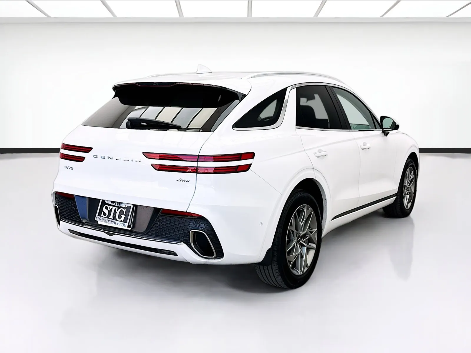 Genesis GV70 photo 4