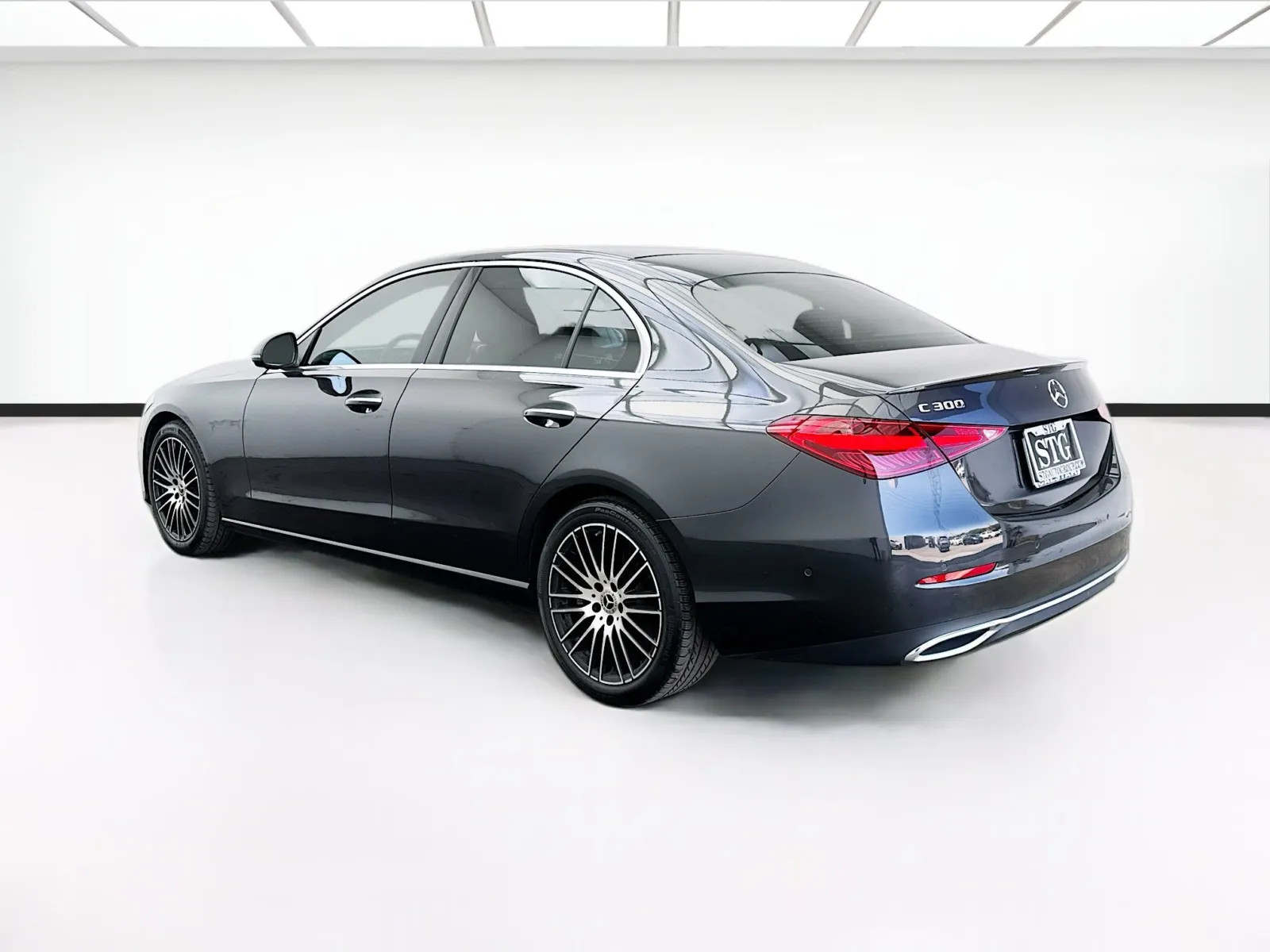 Mercedes-Benz C-Class photo 6