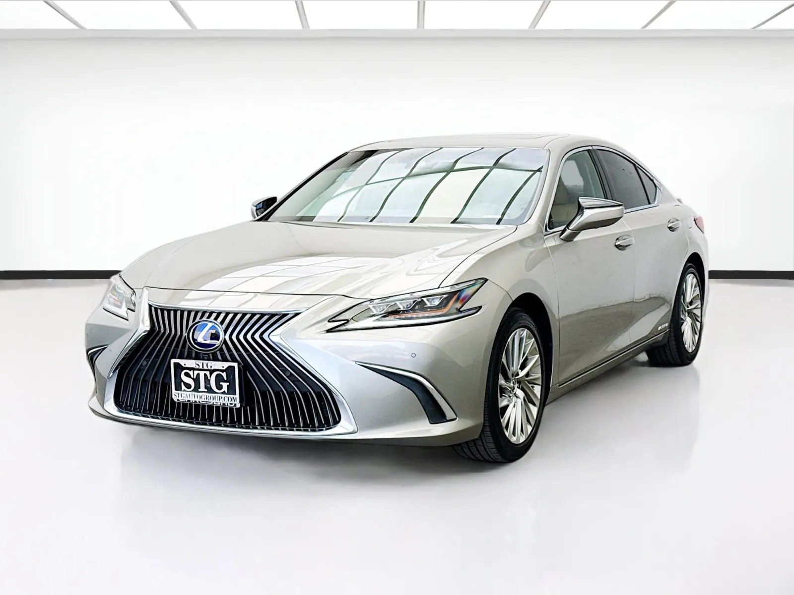 Silver 2021 Lexus ES 300h Luxury for sale in Bellflower, CA