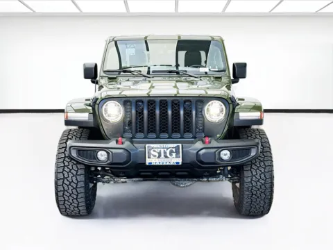 Photos of 2022 Jeep Gladiator Rubicon CUSTOM OFF-ROAD PACKAGE for sale in Bellflower, CA at STG Bellflower