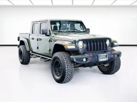 Another view of 2022 Jeep Gladiator Rubicon CUSTOM OFF-ROAD PACKAGE for sale in Bellflower, CA at STG Bellflower