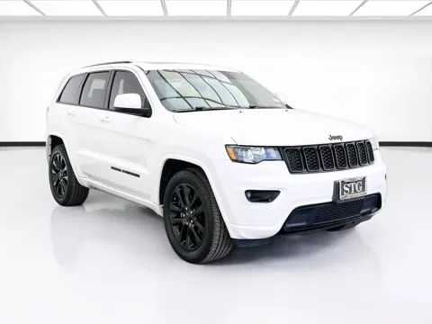 Another view of 2019 Jeep Grand Cherokee Altitude for sale in Bellflower, CA at STG Bellflower