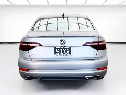 More photos of 2020 Volkswagen Jetta R-Line at STG Bellflower, CA