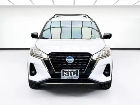 Photos of 2022 Nissan Kicks SR for sale in Bellflower, CA at STG Bellflower