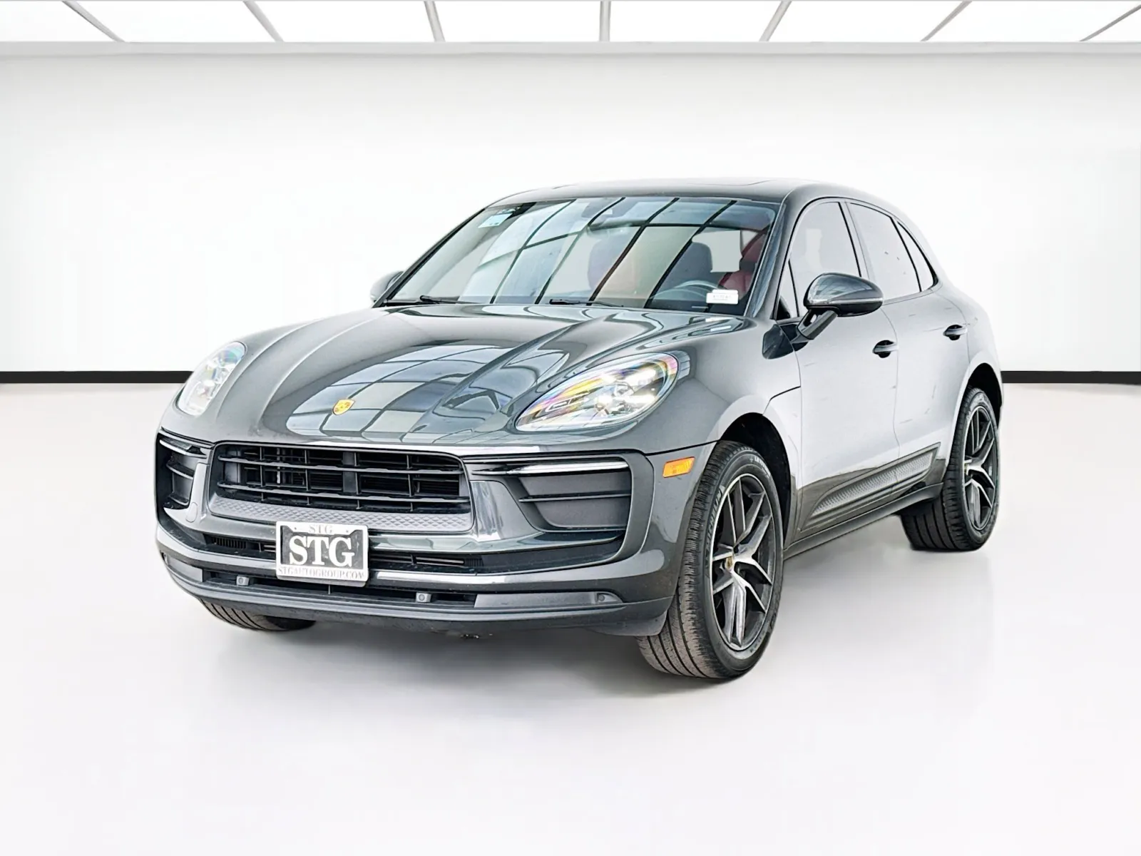 2022 Porsche Macan
