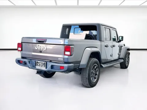 More photos of 2023 Jeep Gladiator Overland at STG Bellflower, CA